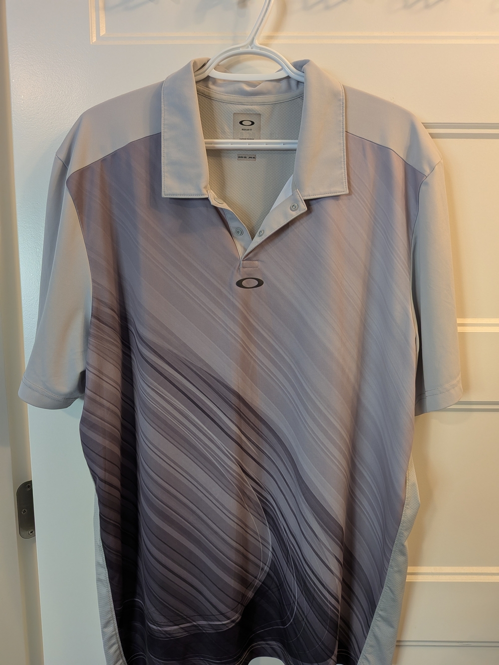 Oakley Men's Light Gray and Dark Gray Gradient Golf Polo